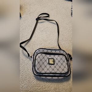 Elegant Black and Gray Crossbody Bag